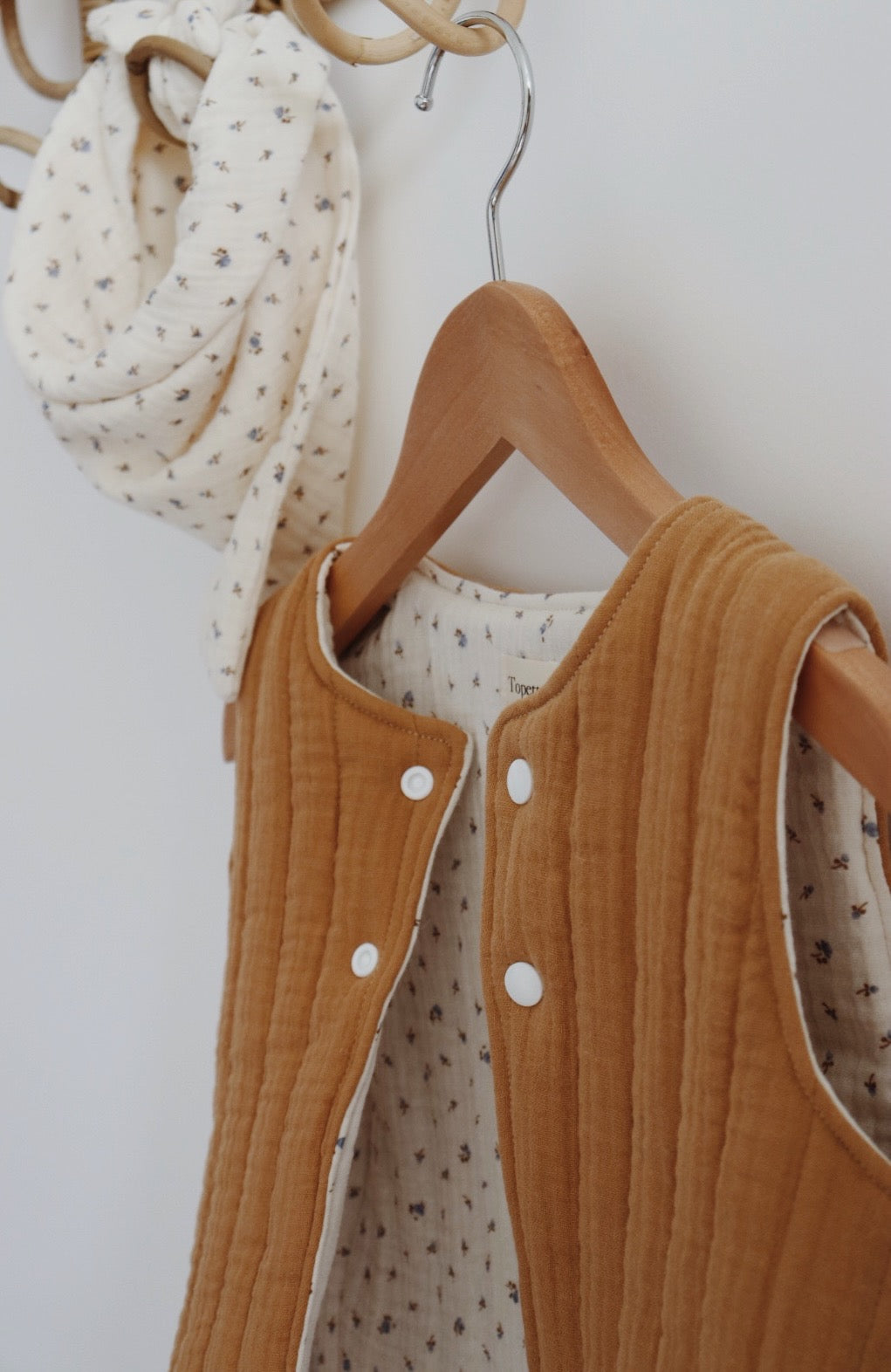 Veste matelassée sans manches Bleuet/ Camel Taille 24 mois