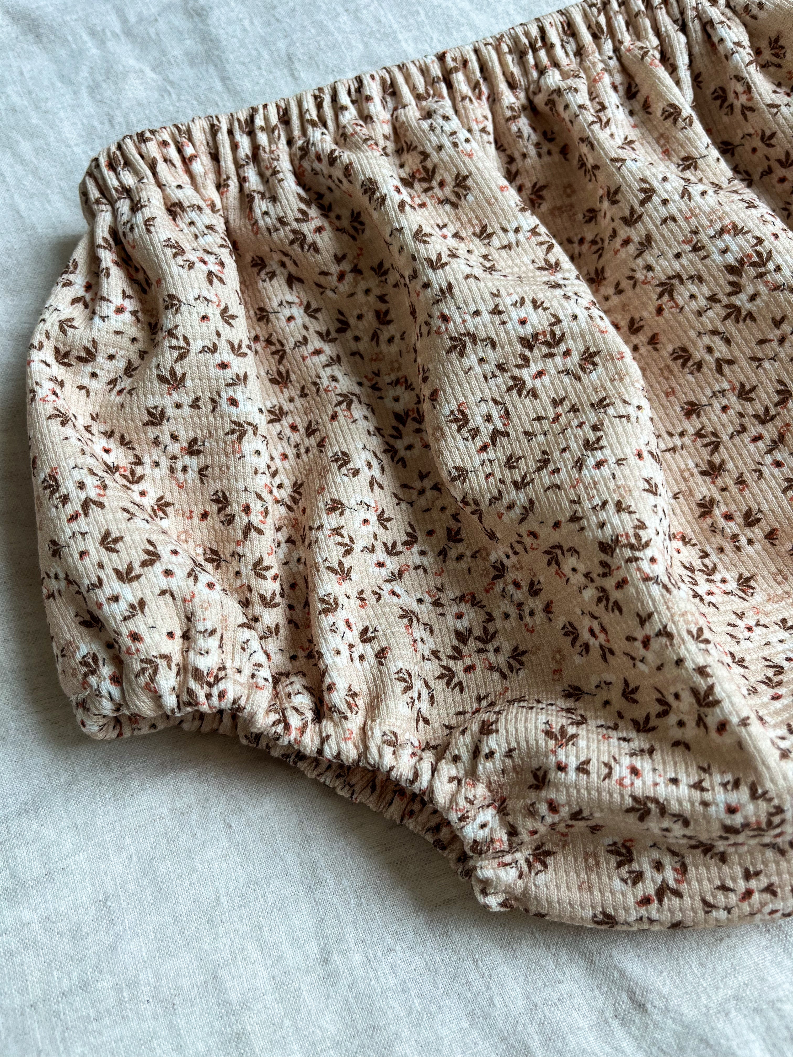 Bloomer taille classique Fleurs de cerisier Taille 18 mois