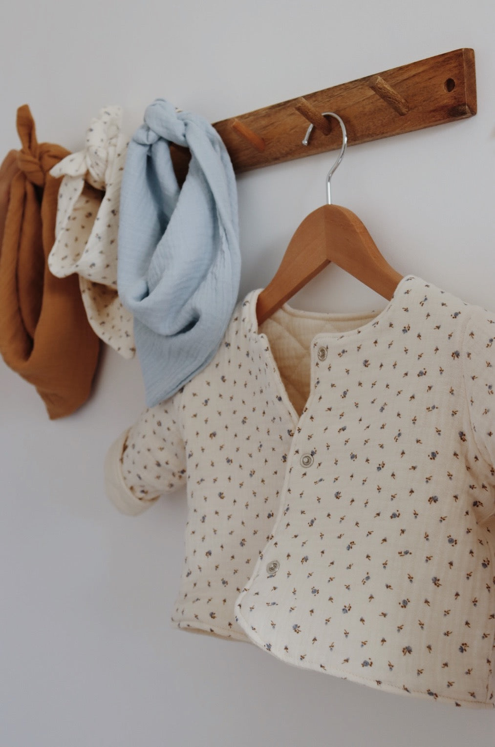 Veste matelassée avec manches enfant Bleuet/Crème