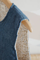 Veste matelassée sans manches Jean/Feuilles d'olivier Taille 24 mois